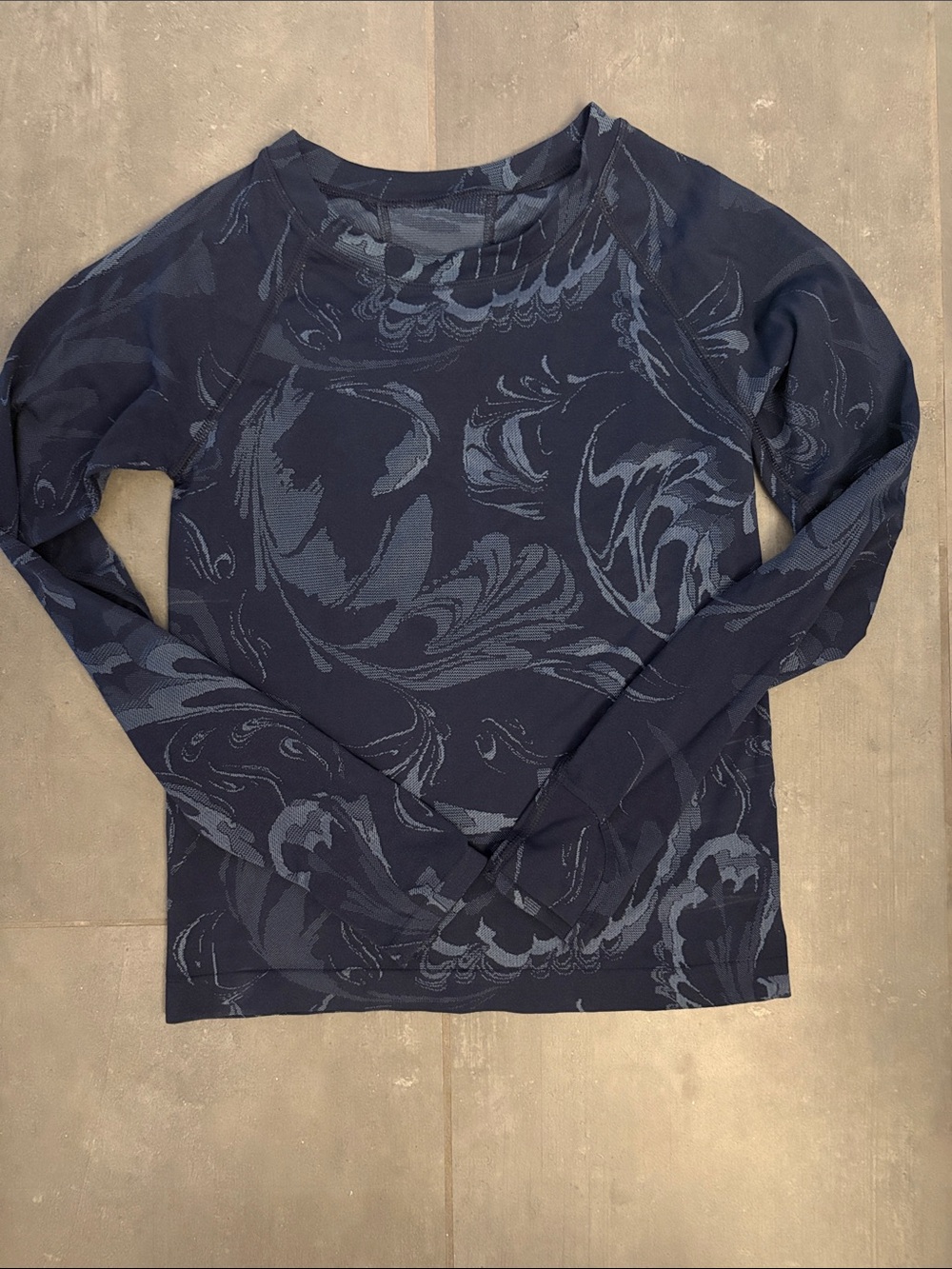 Athleta Navy and Slate Printed Long Sleeve Top
